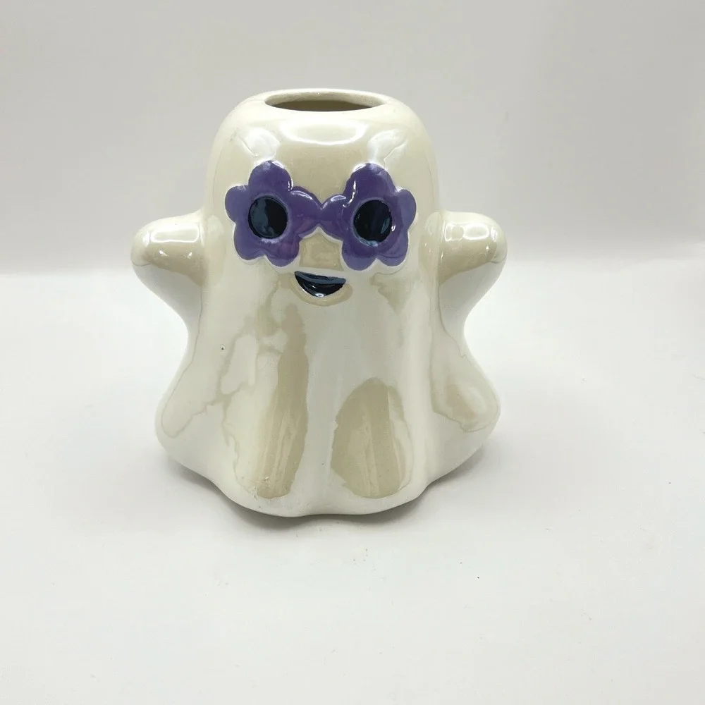 Kohls Celebrate Together Iridescent Ceramic Ghost Bud Vase Purple Halloween